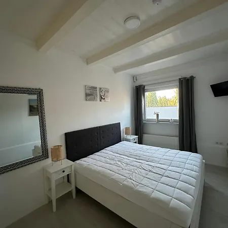 Huus An't Doerpsdiek Prázdninový dům Krummhörn