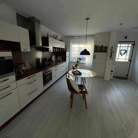 Huus An't Doerpsdiek Prázdninový dům Krummhörn