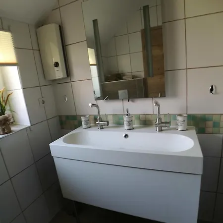 Huus An't Doerpsdiek Prázdninový dům