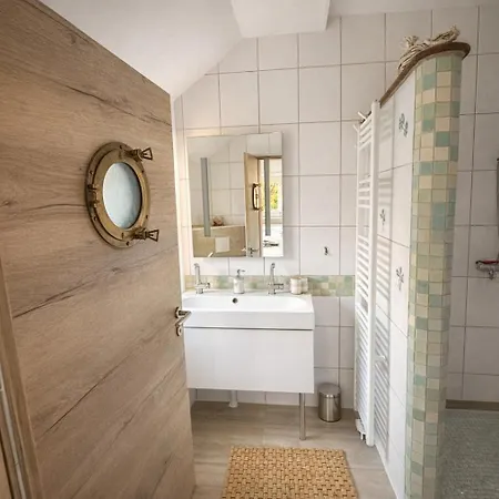 Huus An't Doerpsdiek Dom wakacyjny Krummhörn