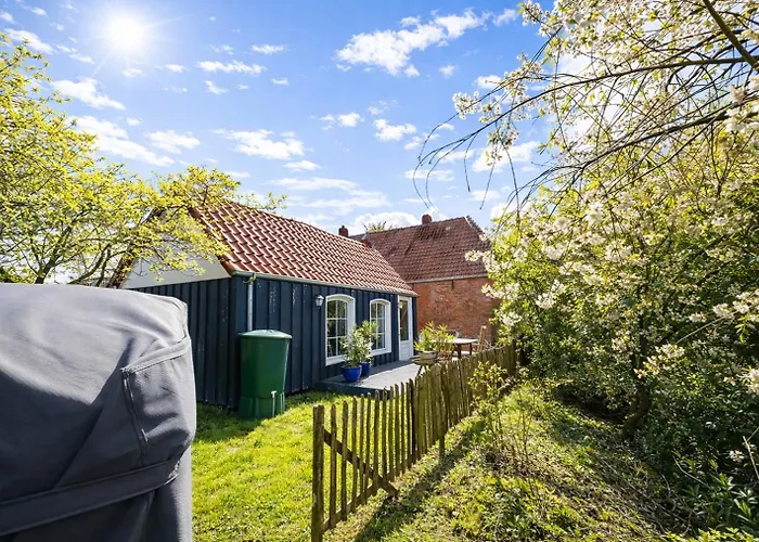 Huus An't Doerpsdiek Feriehus Krummhörn